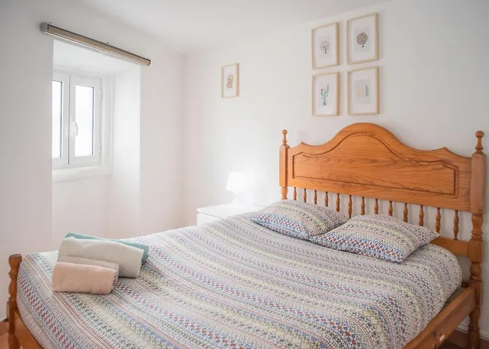 Estudios Lagido - Peniche Surf Camp Working Space & Surf