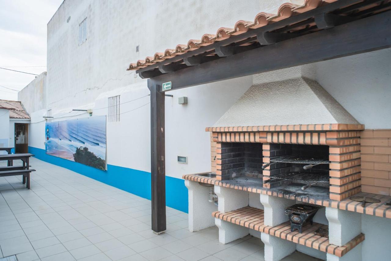 Estudios Lagido - Peniche Surf Camp Working Space & Surf Apartment Ferrel (Leiria)